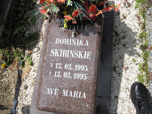 Dominika Skibinska 1995 Świebodzice - Grobonet - Wyszukiwarka osób pochowanych