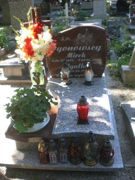 Agata Ogonowska 1995 Świebodzice - Grobonet - Wyszukiwarka osób pochowanych