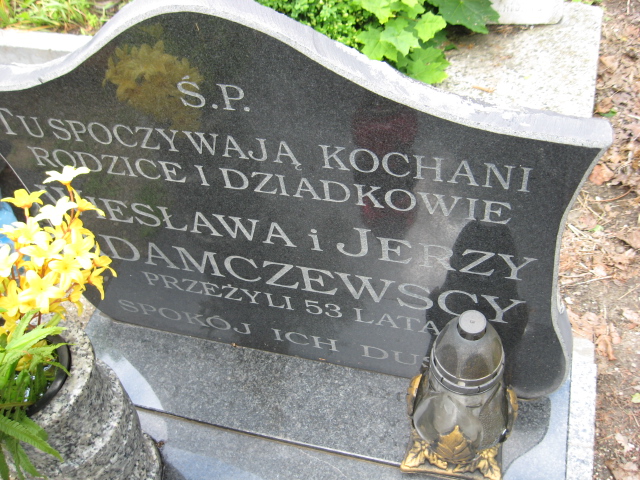 Wiesława Adamczewska 1944 Świebodzice - Grobonet - Wyszukiwarka osób pochowanych