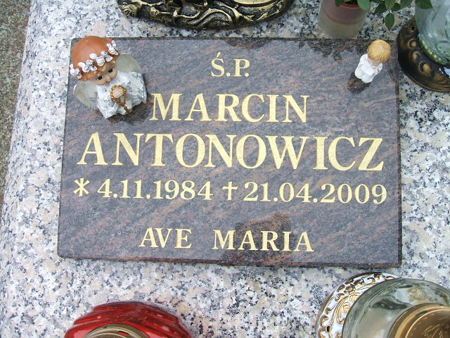 Marcin Antonowicz 1984 Świebodzice - Grobonet - Wyszukiwarka osób pochowanych