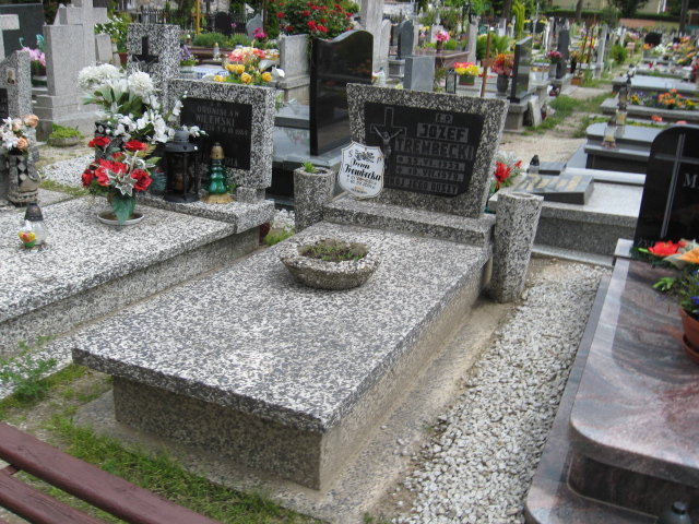 Irena Trembecka 1932 Świebodzice - Grobonet - Wyszukiwarka osób pochowanych