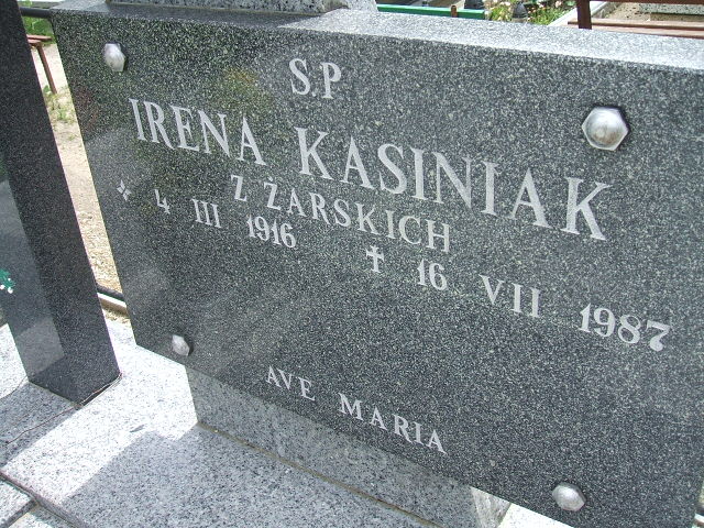 Irena Kasiniak 1916 Świebodzice - Grobonet - Wyszukiwarka osób pochowanych