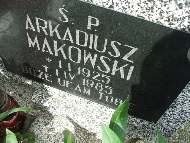 Arkadiusz Makowski 1925 Świebodzice - Grobonet - Wyszukiwarka osób pochowanych